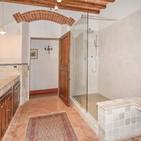 Ari, La Tua In Toscana Reggello